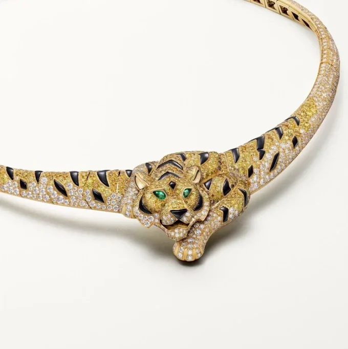 Faune Et Flore De Cartier Halskette, gelbe, orangefarbene und braune Diamanten, pavé-gefasst