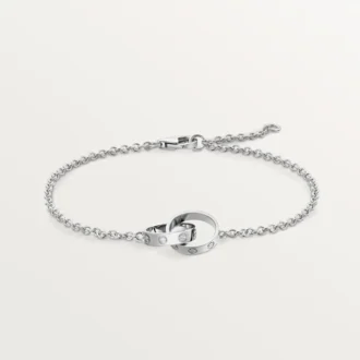 Love-Armband, an Kette