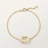 Love-Armband, an Kette