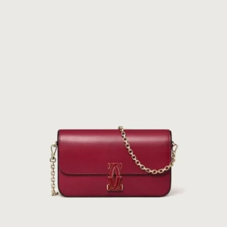 Mini-Kettenhandtasche, Double C de Cartier – Kirschrotes Kalbsleder, Gold und kirschrote Emaille – Cartier