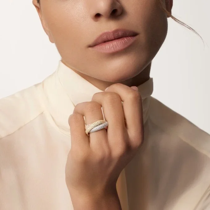 Trinity-Ring, großes Modell, mit Pavé-Fassung