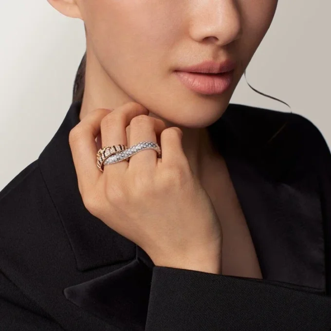 Trinity-Zweifingerring, Lack, Pavé